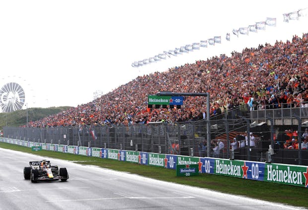 (Dean Mouhtaropoulos/Getty Images)